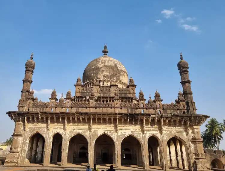 Hotels near Ibrahim Roza - Vijayapura