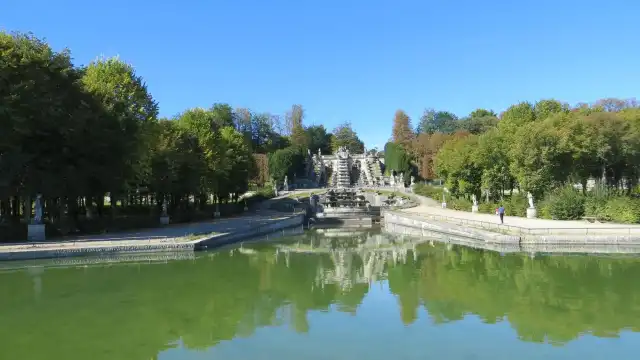 Hotels near Saint-Cloud National Estate