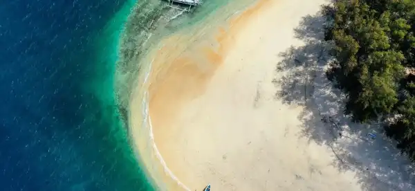 Hotels near LAUT BIRU