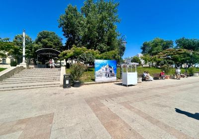 The Touristic Port