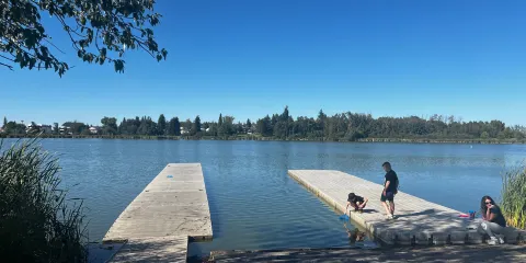 台福特湖 Telford Lake