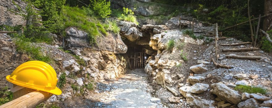 Dossena Mines