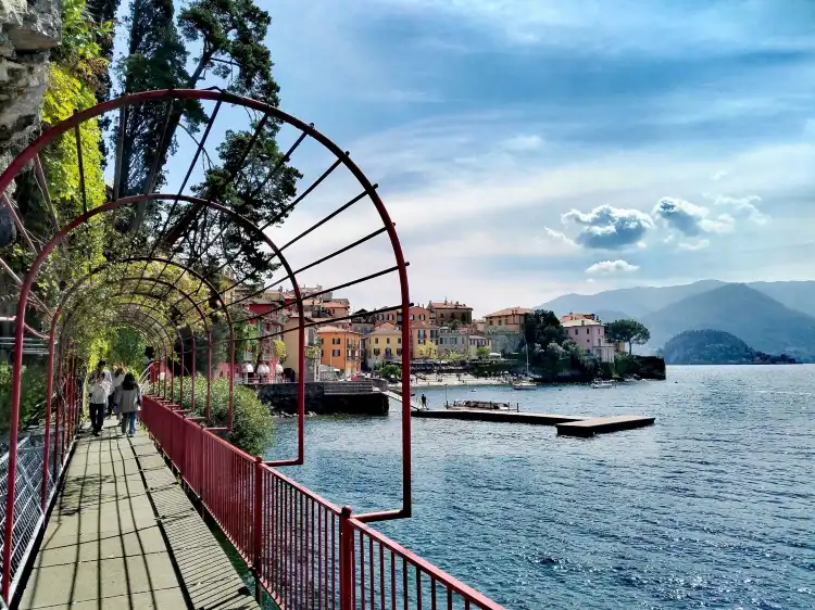 Hotels near La Passeggiata Degli Innamorati