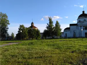 Памятник В. И. Ленину.