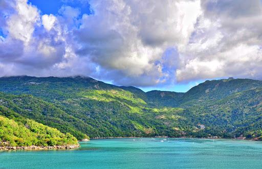 Cadras Beach