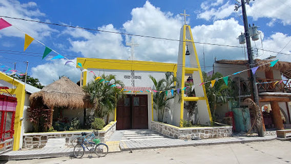 Iglesia Católica De Holbox