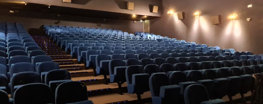 Cinema Le Familia