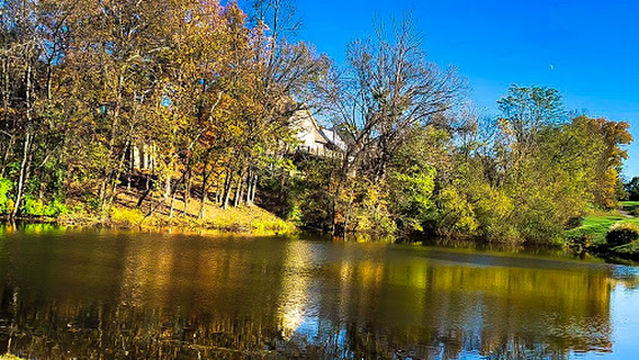 GlenOaks Country Club