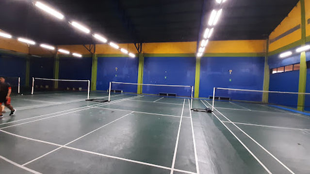 Arrows Badminton Alley