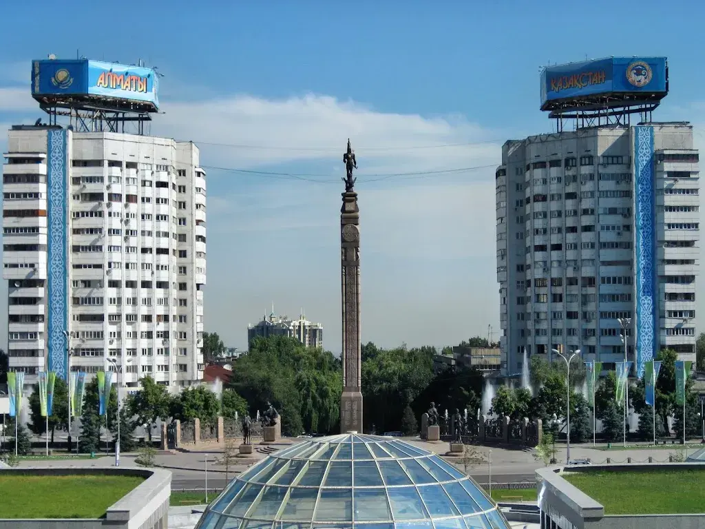 Independence Monument (Golden Warrior Monument)