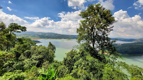 Umiam Lake Viewpoint