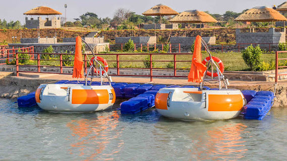 Lynod and Eunice Leisure farms