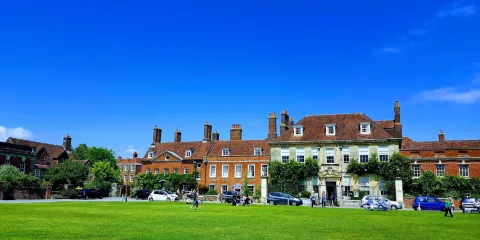 索爾茲伯裏大教堂圍庭