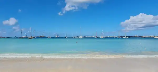 Hotels in Simpson Bay
