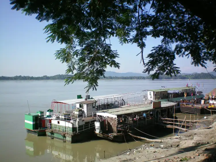 Hotels near Brahmaputra River