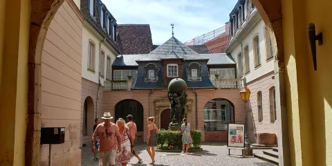 巴託爾迪博物館