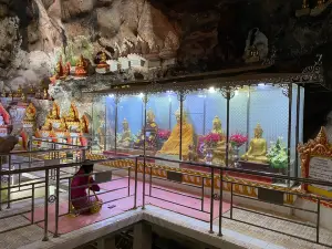 Shwe Oo Min Pagoda