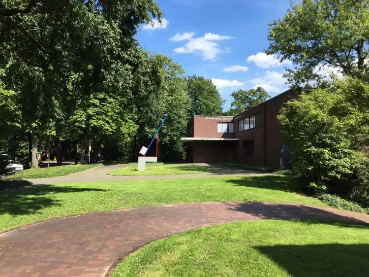 Hotels near Museum Haus Lange & Museum Haus Esters