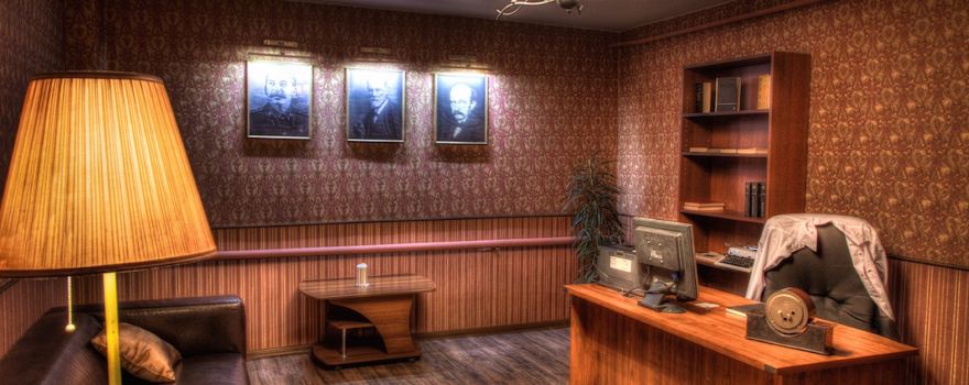 Clockwise Escape Room
