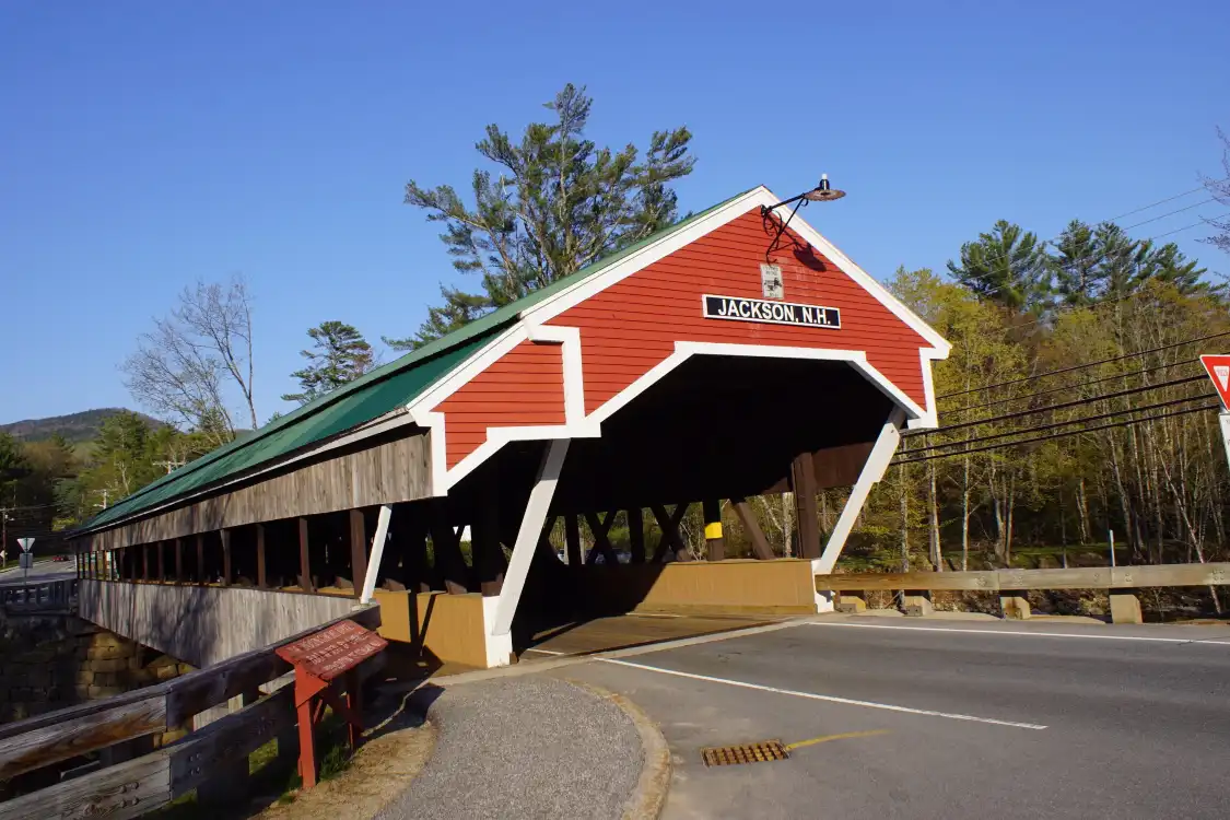 Hotels near Honeymoon Covered Bridge