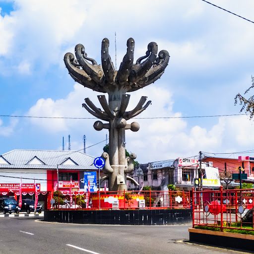 Tugu Liwa - Monumen Paksi Pak Sekala Bekha