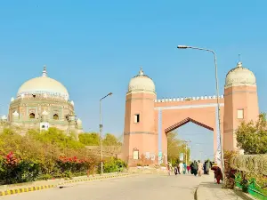 Fort Kohna Qasim Garden