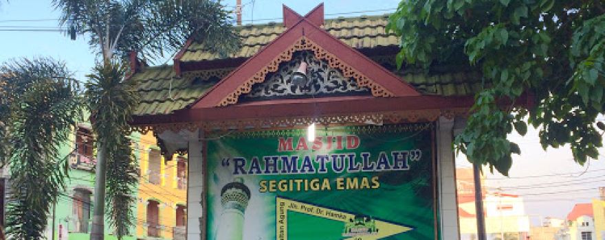 Masjid Rahmatullah, Simpang Kapuk