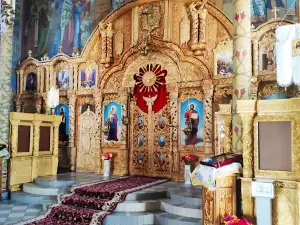 Pokrovsʹkyy Cholovichyy Monastyr Upts