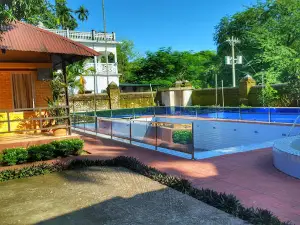 Regent Park Resort