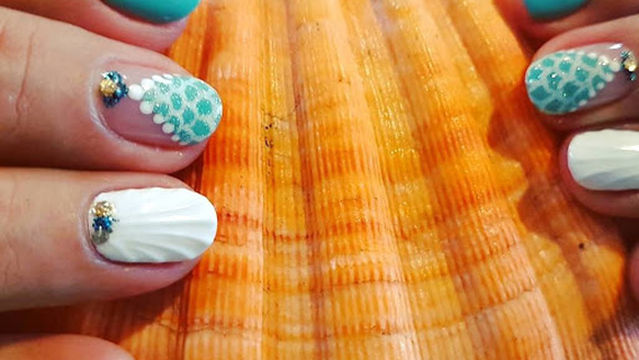 Coconut Nails & Sugaring Studio