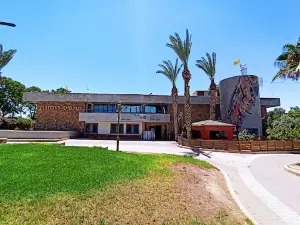 Dimona Community Center