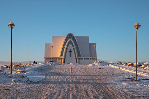 Compare 4 airports near Kopavogur