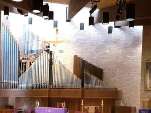 Holy Family Catholic Church