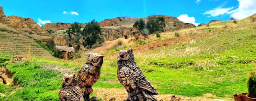 Gigantes de arcilla de Wawi Wawi