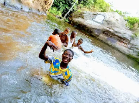 Bono Manso Waterfalls
