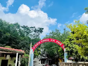 Đền Chúa Cà Phê