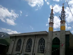 Erlan above the village mosque