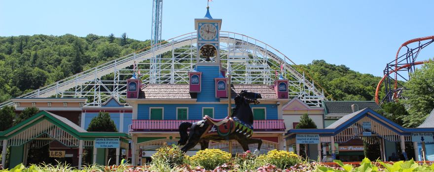 Lake Compounce Amusement & Water Park