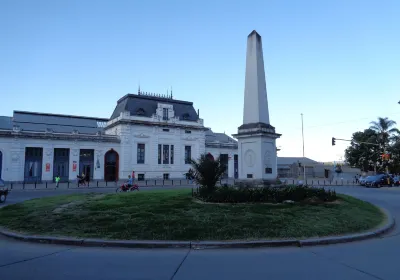 el bicentenario Park