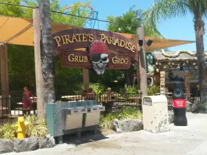 Hurricane Harbor Los Angeles