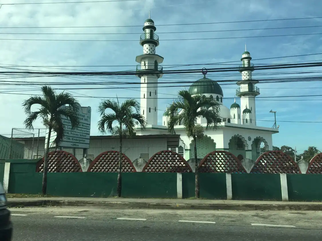 Hotels near Jinnah Memorial Mosque