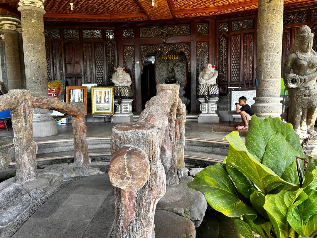 1_Muji Family Painting Studio