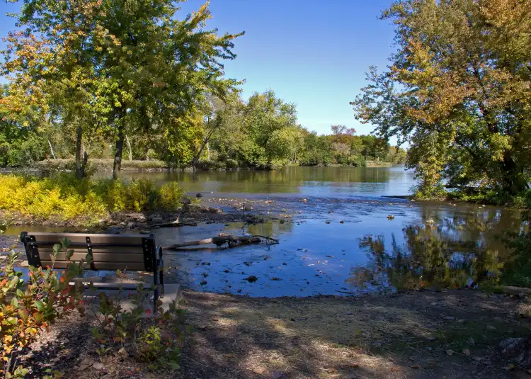 Hotels in Oswego