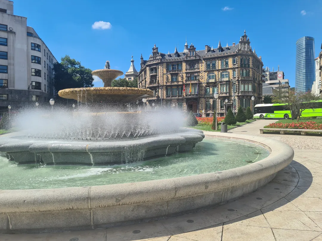 4_Federico Moyúa Plaza