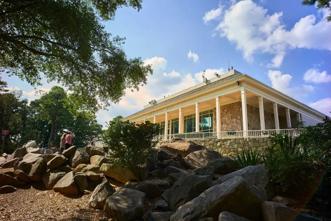 Hotels near Stone Mountain Carving