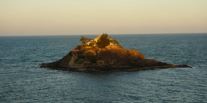 Hon Ba Island