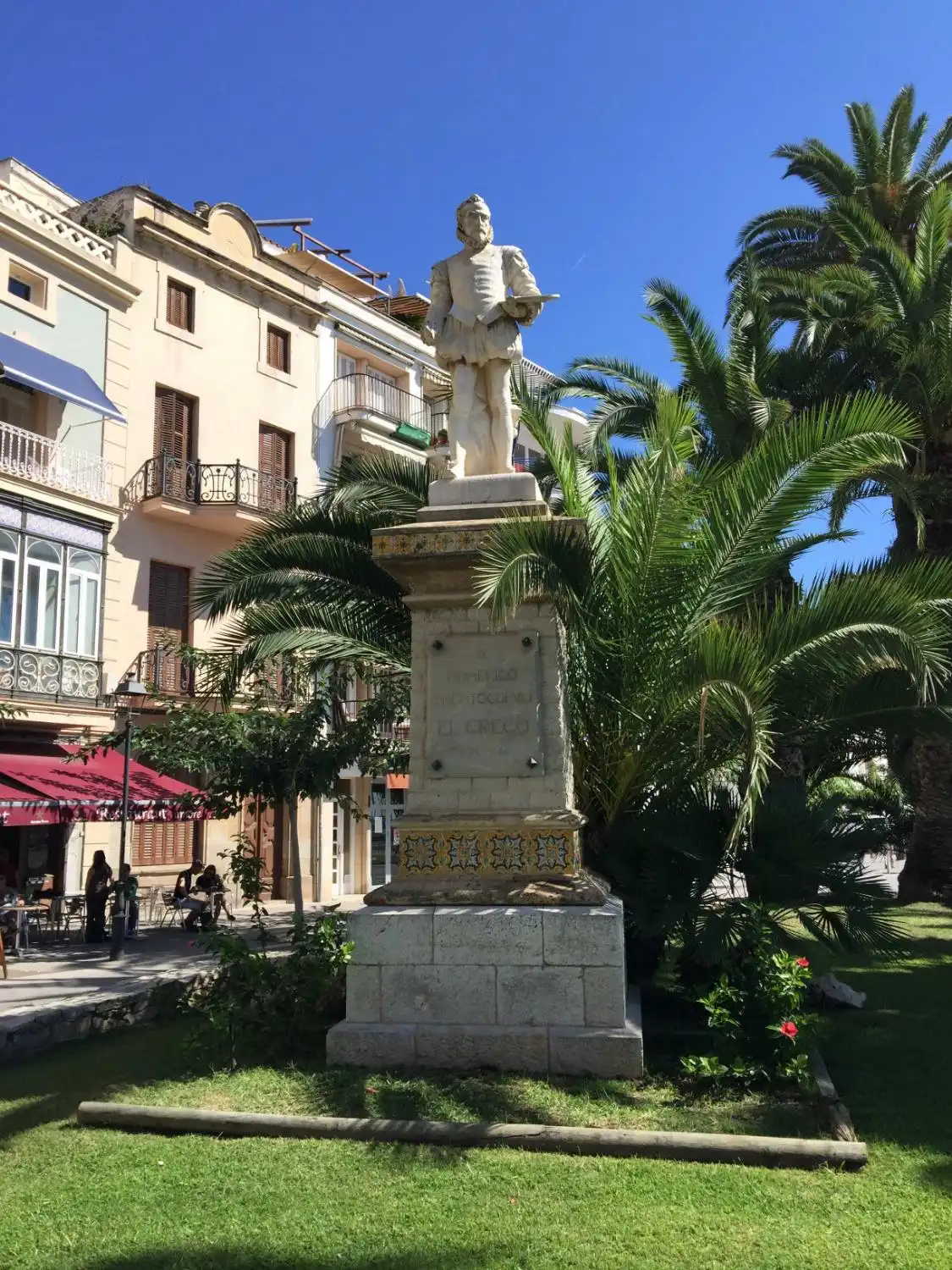 Hotels near Monument a El Greco