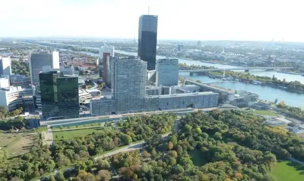 Hotels in der Nähe von DC Tower 1