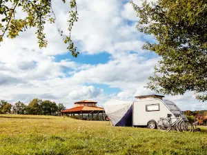 Camping Domaine de Corneuil