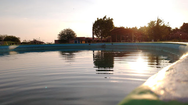 Balneario la crucita